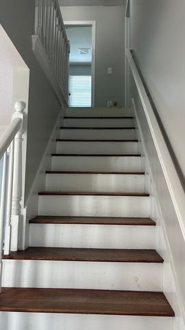 71 Eddywood St, Springfield, MA 01118