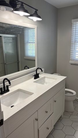 71 Eddywood St, Springfield, MA 01118