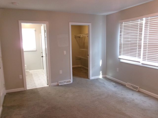71 Eddywood St, Springfield, MA 01118