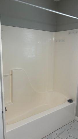 71 Eddywood St, Springfield, MA 01118
