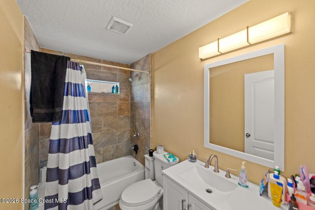 466 El Dorado Avenue SE, Palm Bay, FL 32909