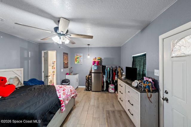 466 El Dorado Avenue SE, Palm Bay, FL 32909