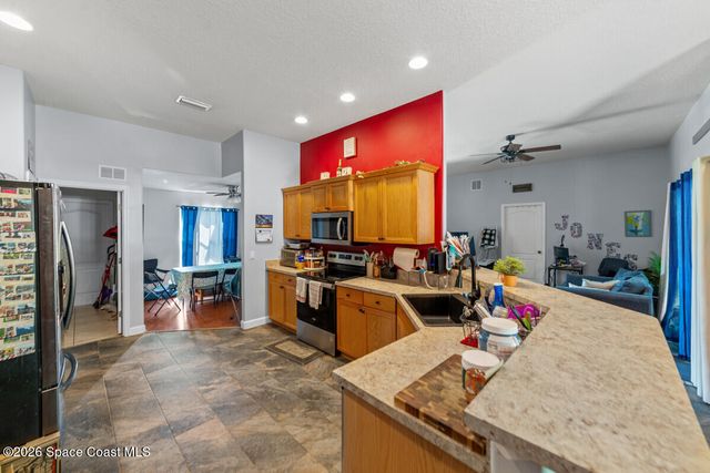 466 El Dorado Avenue SE, Palm Bay, FL 32909