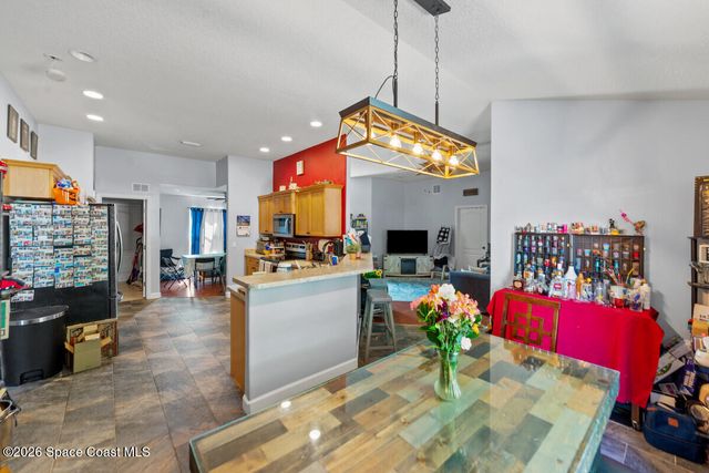 466 El Dorado Avenue SE, Palm Bay, FL 32909