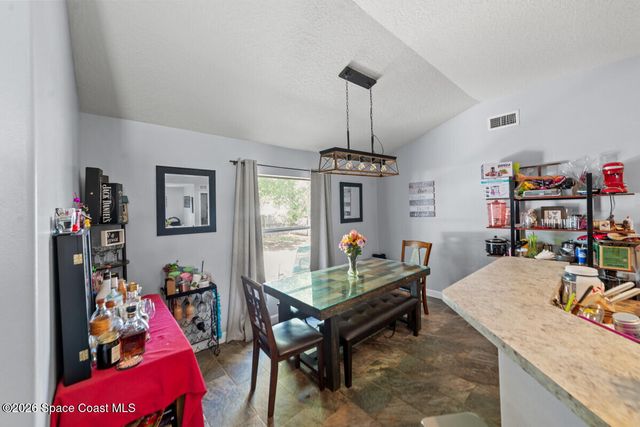 466 El Dorado Avenue SE, Palm Bay, FL 32909