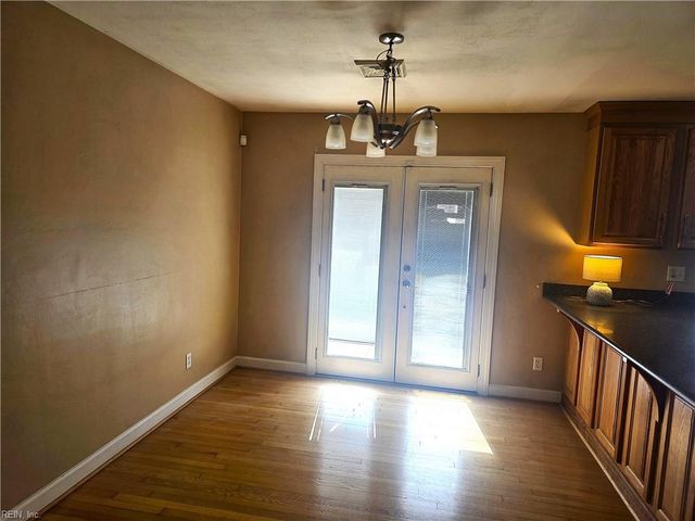 4904 Farrington DR, Virginia Beach, VA 23455