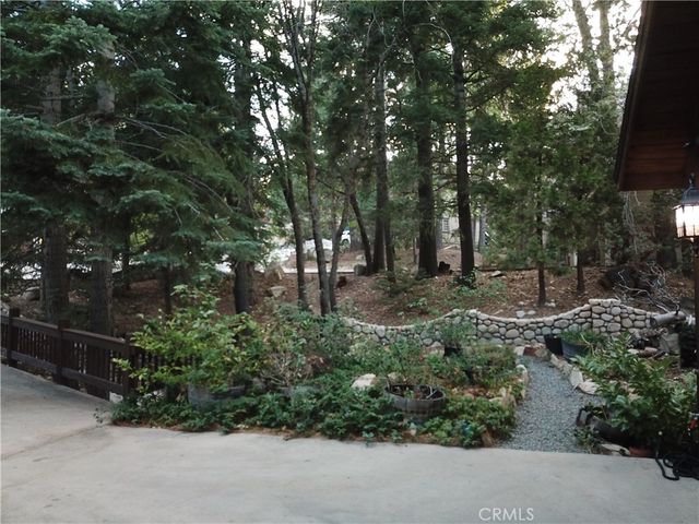 285 N Fairway, Lake Arrowhead, CA 92352