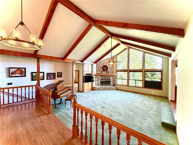 285 N Fairway, Lake Arrowhead, CA 92352