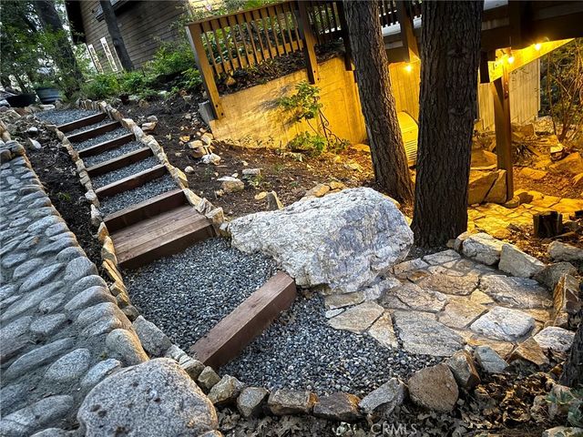 285 N Fairway, Lake Arrowhead, CA 92352