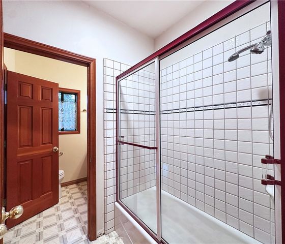 285 N Fairway, Lake Arrowhead, CA 92352