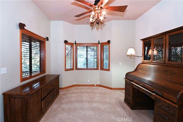 285 N Fairway, Lake Arrowhead, CA 92352