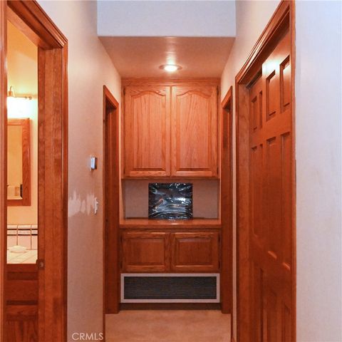 285 N Fairway, Lake Arrowhead, CA 92352