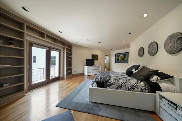 2225 Bolsover Street, Houston, TX 77005