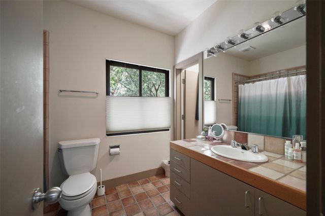 2225 Bolsover Street, Houston, TX 77005