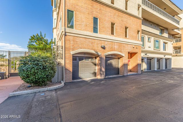 425 W RIO SALADO Parkway 101, Tempe, AZ 85281