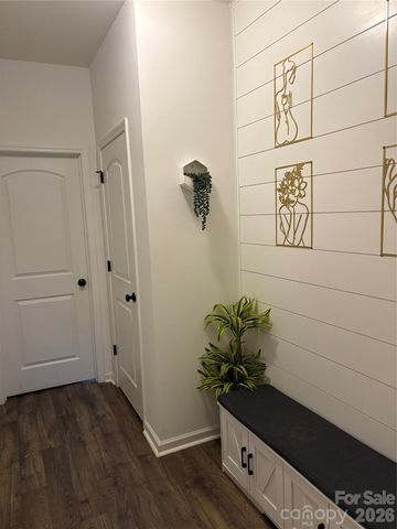 195 Batten Ridge Drive, Statesville, NC 28677