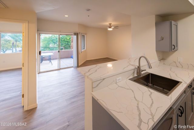 5400 E Williams Blvd Apt 2306, Tucson, AZ 85711