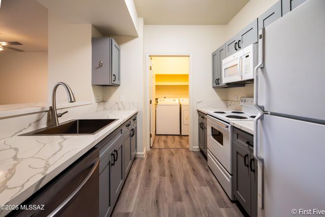 5400 E Williams Blvd Apt 2306, Tucson, AZ 85711