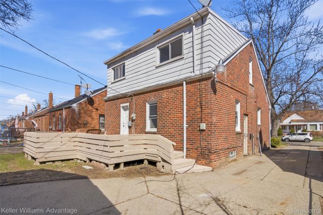 9981 Hazelton, Redford Charter Township, MI 48239