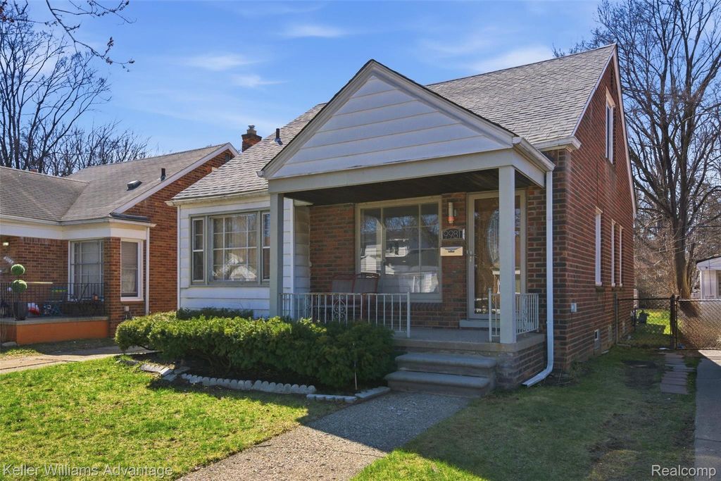 9981 Hazelton, Redford Charter Township, MI 48239