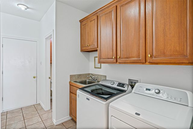 6100 N Waverly Court, Granbury, TX 76049