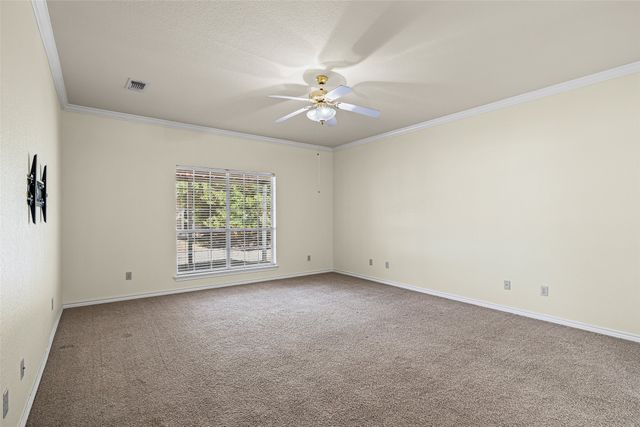 6100 N Waverly Court, Granbury, TX 76049