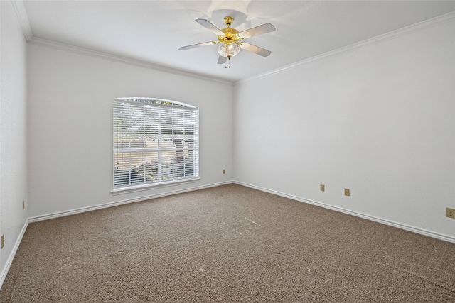 6100 N Waverly Court, Granbury, TX 76049