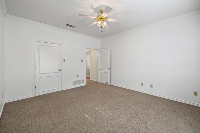 6100 N Waverly Court, Granbury, TX 76049