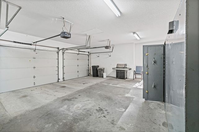 6100 N Waverly Court, Granbury, TX 76049