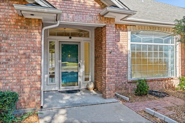 6100 N Waverly Court, Granbury, TX 76049