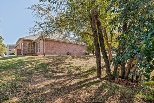 6100 N Waverly Court, Granbury, TX 76049