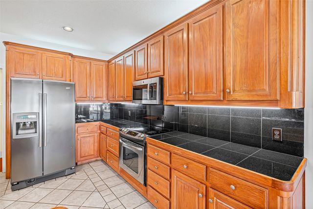 6100 N Waverly Court, Granbury, TX 76049