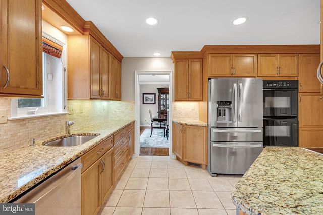 11512 FLINTS GROVE LN, North Potomac, MD 20878