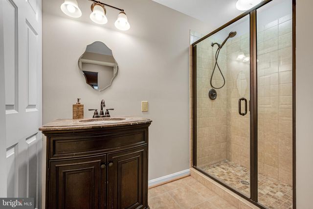 11512 FLINTS GROVE LN, North Potomac, MD 20878