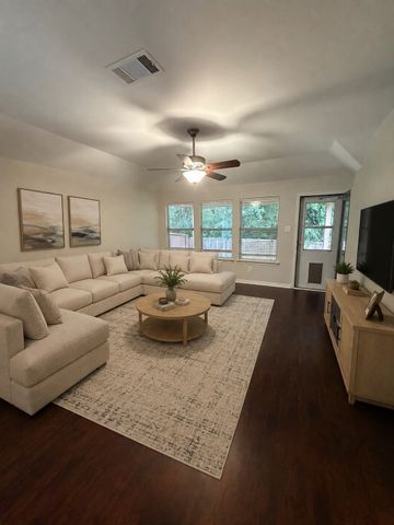 708 Creekside Drive, Little Elm, TX 75068