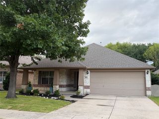 708 Creekside Drive, Little Elm, TX 75068