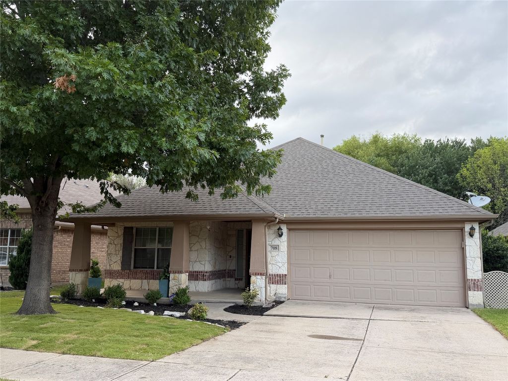 708 Creekside Drive, Little Elm, TX 75068
