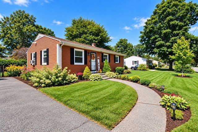 92 Louis Rd, Springfield, MA 01118