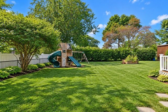 92 Louis Rd, Springfield, MA 01118