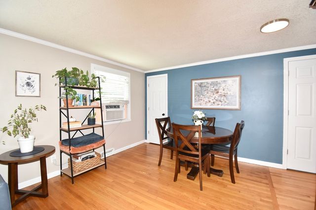 92 Louis Rd, Springfield, MA 01118