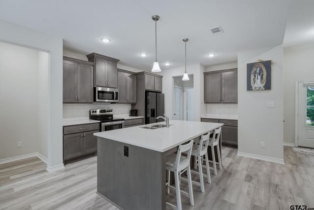 17224 Stella Maris St, Winona, TX 75792