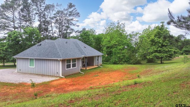 17224 Stella Maris St, Winona, TX 75792