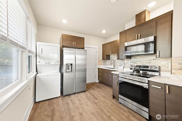1413 26th Avenue, Seattle, WA 98122