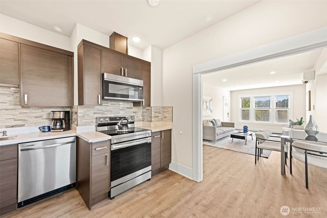 1413 26th Avenue, Seattle, WA 98122