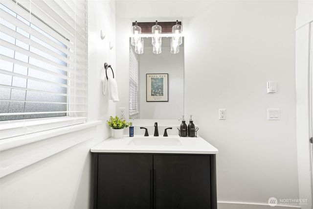 1413 26th Avenue, Seattle, WA 98122