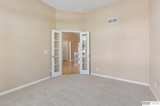 19601 Blaine Circle, Omaha, NE 68135