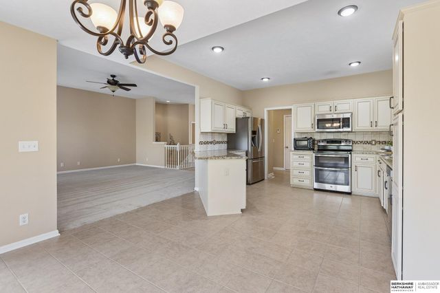 19601 Blaine Circle, Omaha, NE 68135