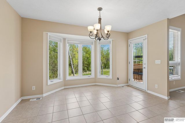 19601 Blaine Circle, Omaha, NE 68135