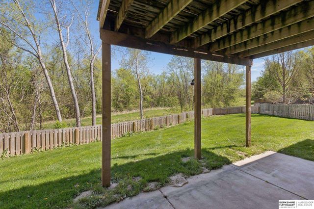 19601 Blaine Circle, Omaha, NE 68135