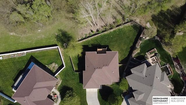 19601 Blaine Circle, Omaha, NE 68135